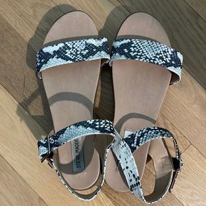 Steve madden snake print wooden platform shoes size 9